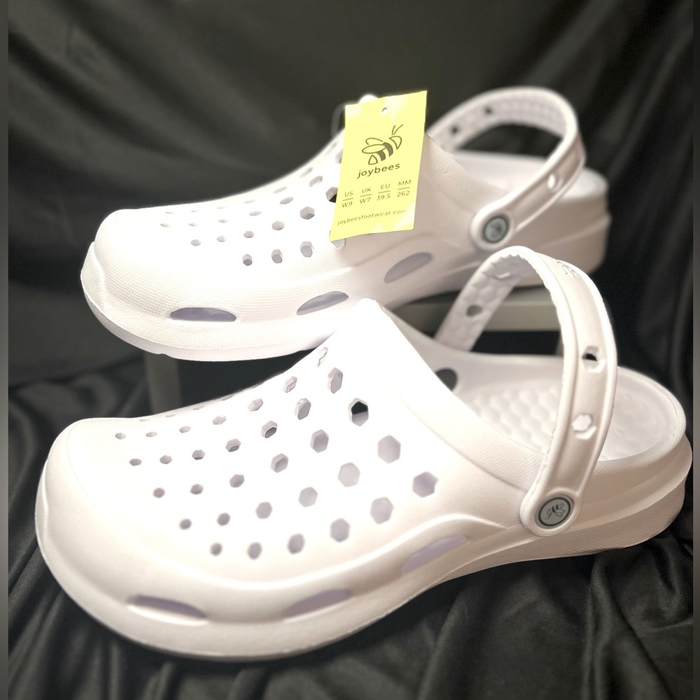 JoyBees 🐝 Clogs